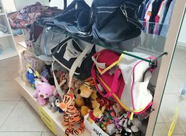 Fekete boutique by milenium shopping