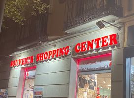 Souvener shopping center