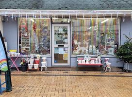 Shazs Shabby Chic and Shelbys Place CIC