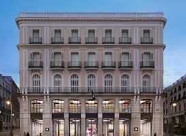 Apple Puerta del Sol