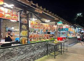 Very's Night Market