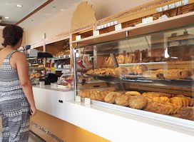 Bakery Shop Gianniotiko
