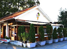 Ice cream shop Fontana