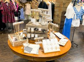 Trinkets Boutique Fayetteville