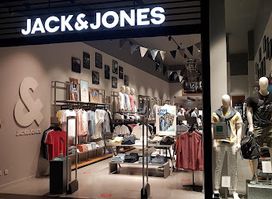 JACK & JONES