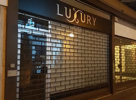 Luxury abbigliamento