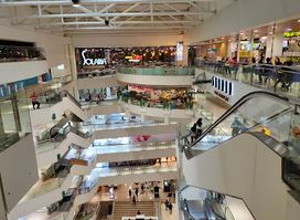 Tunjungan Plaza 6