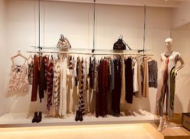 OM IBIZA - Multibrand fashion boutique