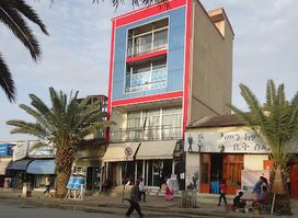 Nur Super Market