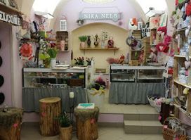 Upominki i Kwiaciarnia - Galeria Nika Nels