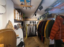 made in - skiing & coffee