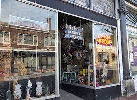 Cottage Antiques in New Bedford