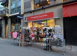 Wonderful Souvenirs