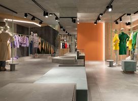 LUNGOLIVIGNO FASHION CONTEMPORARY - RENNA SPORT