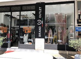 ELEVEN-OUTLET