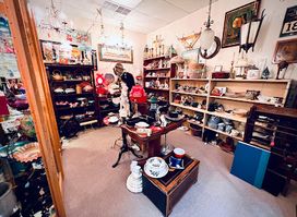 Whistle Stop Antique Shop