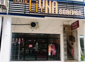 Eiyna Scarves Boutique