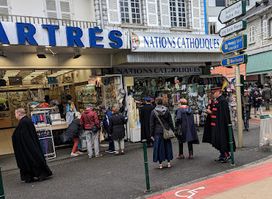 Coecilia/Lourdes-shopping.fr