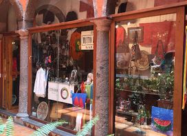 Tutto Bianco Bazaar