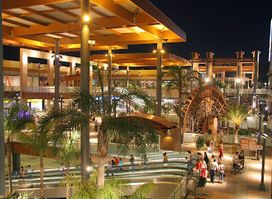 Centro Comercial Thader