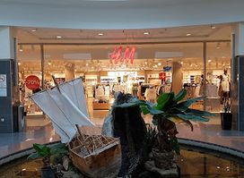 H&M