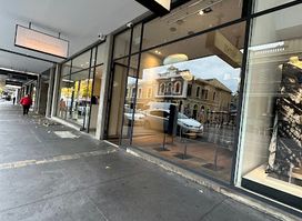 Viktoria & Woods Rundle St