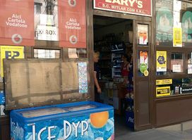 Lary's