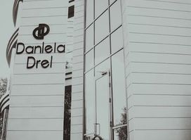 Daniela Drei - одяг для жінок преміум класу