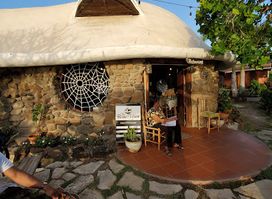 Bogles Round House Restaurant & Cottages