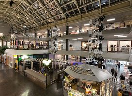 FoxTown Factory Stores