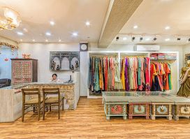 Muklava Designer Store