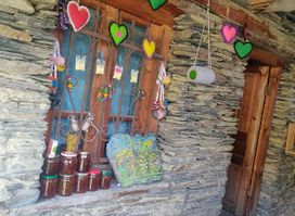Souvenir shop