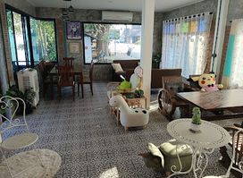 Mekong Life Café