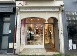 AJU Concept Store — Boutique & Coffee Shop - Lille