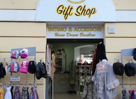 SMILE GIFT SHOP