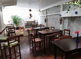Ti Tak Cafe