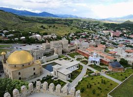 Lomsia Castle