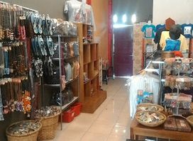 JEGEZ GALLERY ETNIK MEDAN