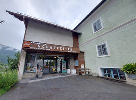 Gerhard Scharfetter, Trafik, Spielwaren und Buchhandlung