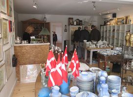 P II Samsø, kunst - antik - design, Langgade 38, 8305 Samsø