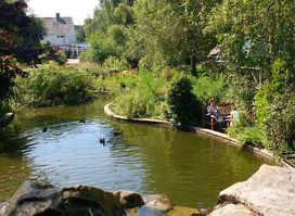 Reg's Award Winning Gardens
