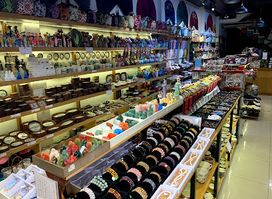 Cỏ May Coffee & Souvenir Shop
