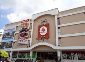 The Store (Jalan Tuanku Munawir)