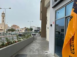 Cloudy House Vape Isa Town