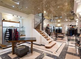 La Boutique Di Adani