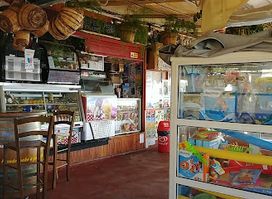 Hondoq Bay Cafe