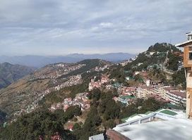Lakkar Bazar