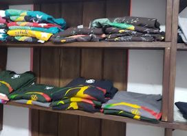 Tru Vybz Island Prints