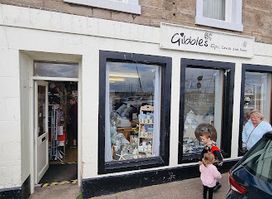 Gibbles Gifts Cards & Home