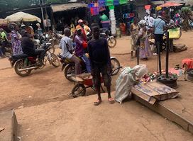 Marché de Bord d’Edea